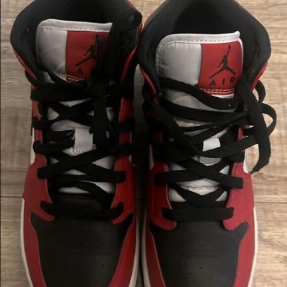Jordan 1 - Picture 2 of 4